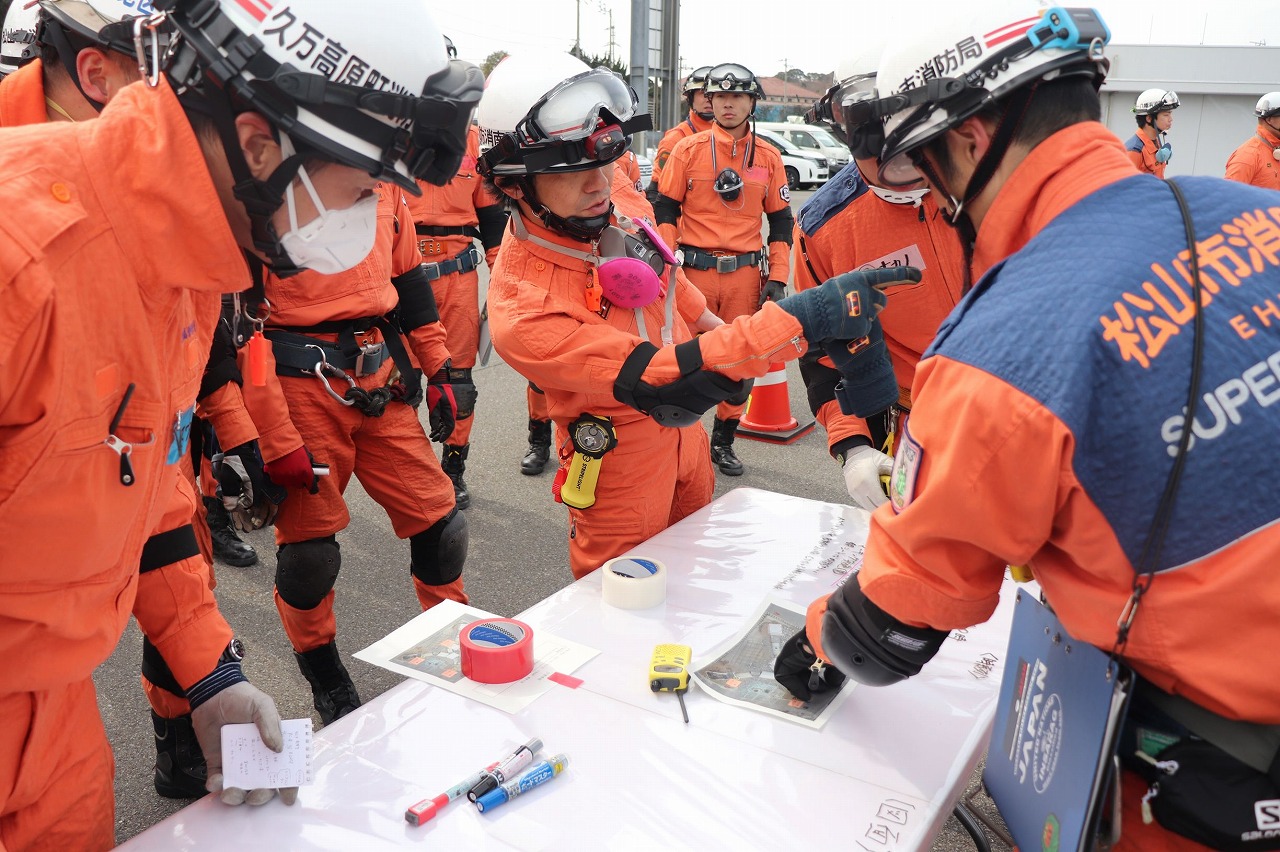 南海トラフ巨大地震に備えよ!<br>愛媛県下救助隊合同訓練 <br>―松山市消防局―